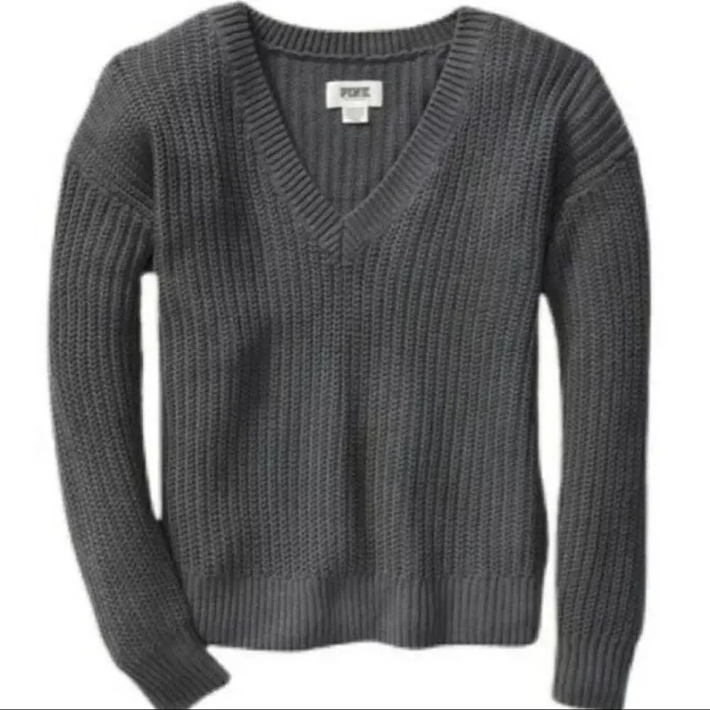 Victoria's Secret PINK Cable Knit V-neck Pullover Cozy Sweater Gray